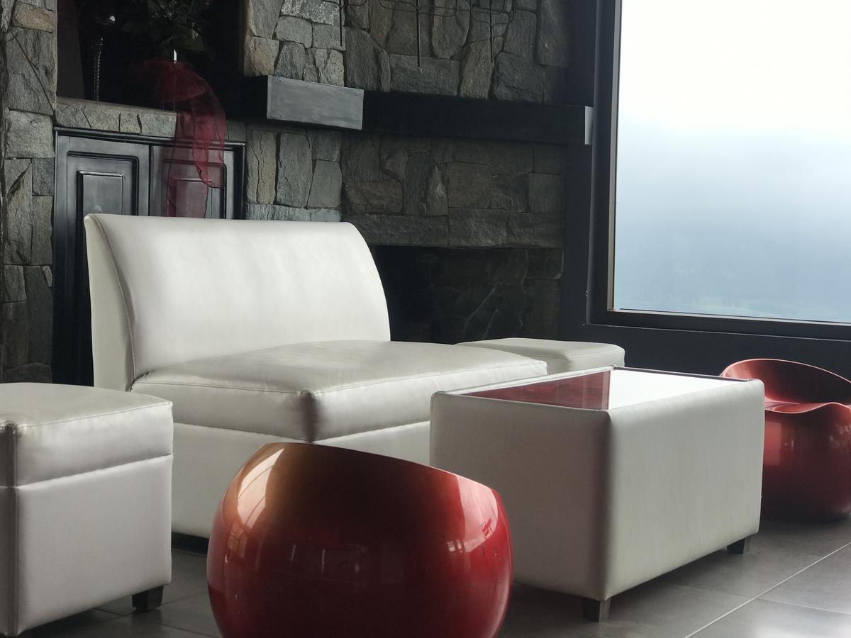 Hotel Casa Miravalle Antigua Екстериор снимка